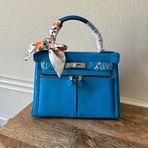 LEATHER INSIDE & OUT | Blue Hydra Sky 28 Pocket Bag Zipper Satchel S12